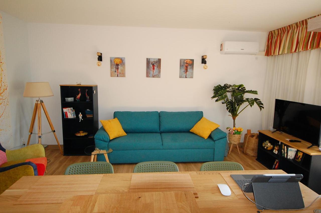 Air-Conditioned, Remarkably Beautiful Apartment, Fibre Wi-Fi, Pool Арона Экстерьер фото